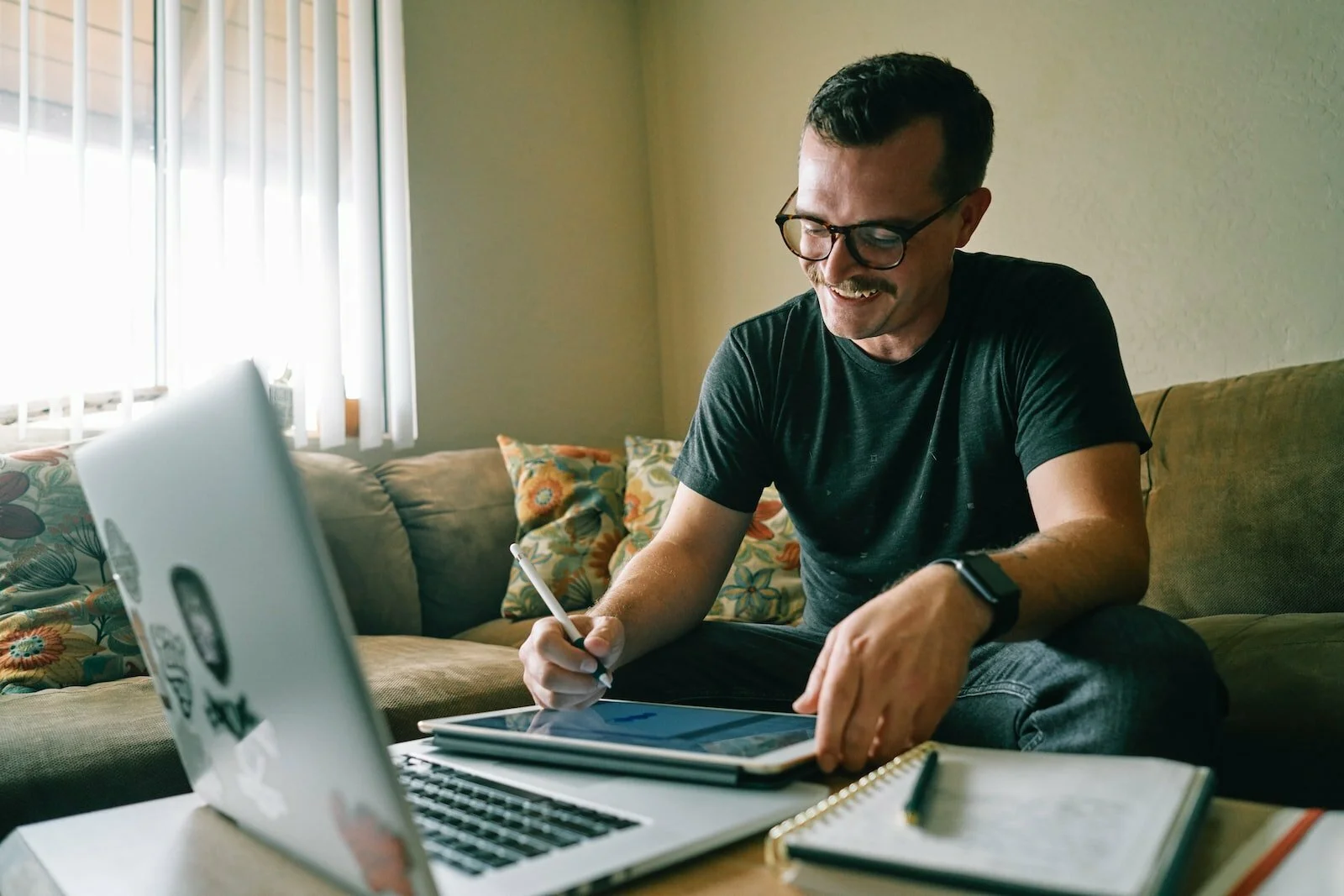 Home Office na Neon: Oportunidades Abertas (03/23)