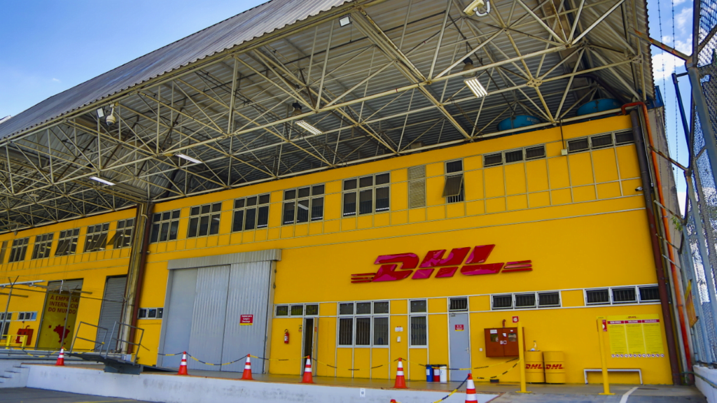 DHL: 6 Oportunidades, incluindo Aprendiz