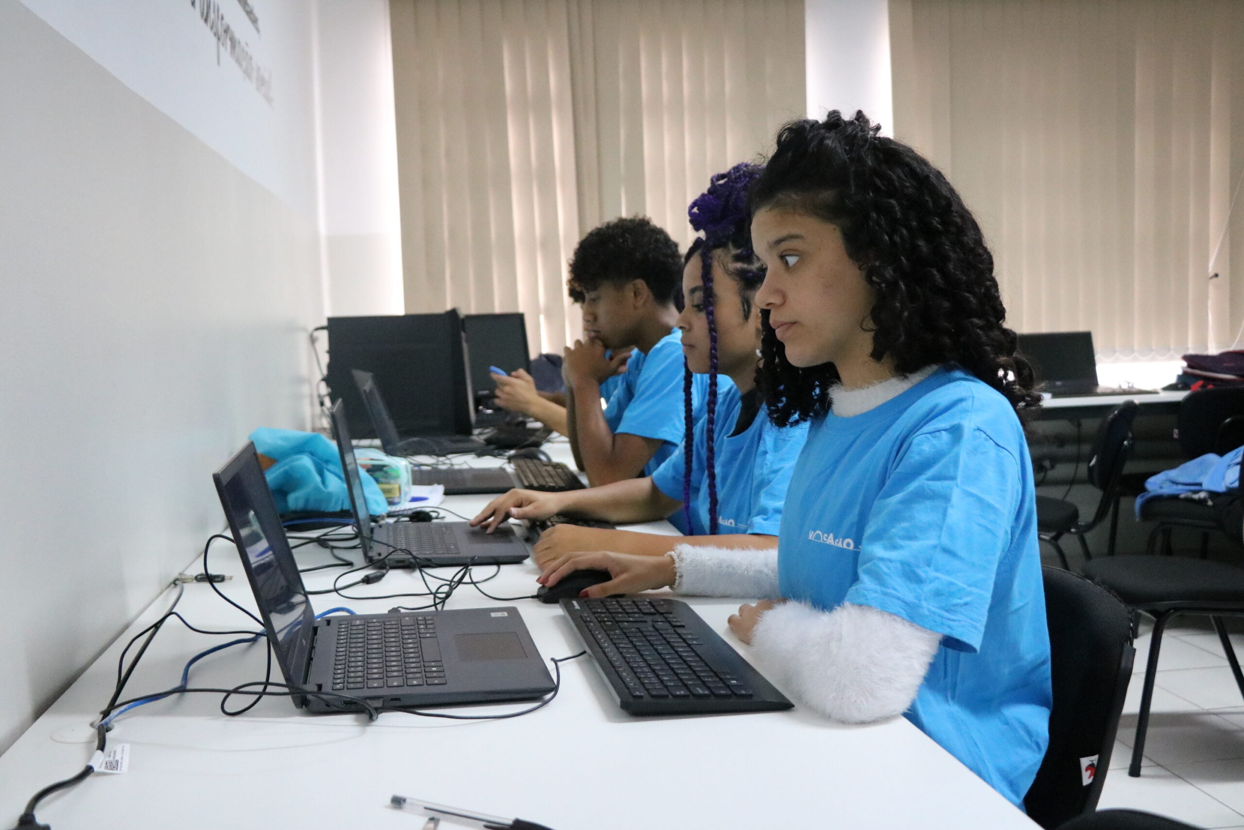 Como abater parte do IR 2024 ao doar para instituições sociais?