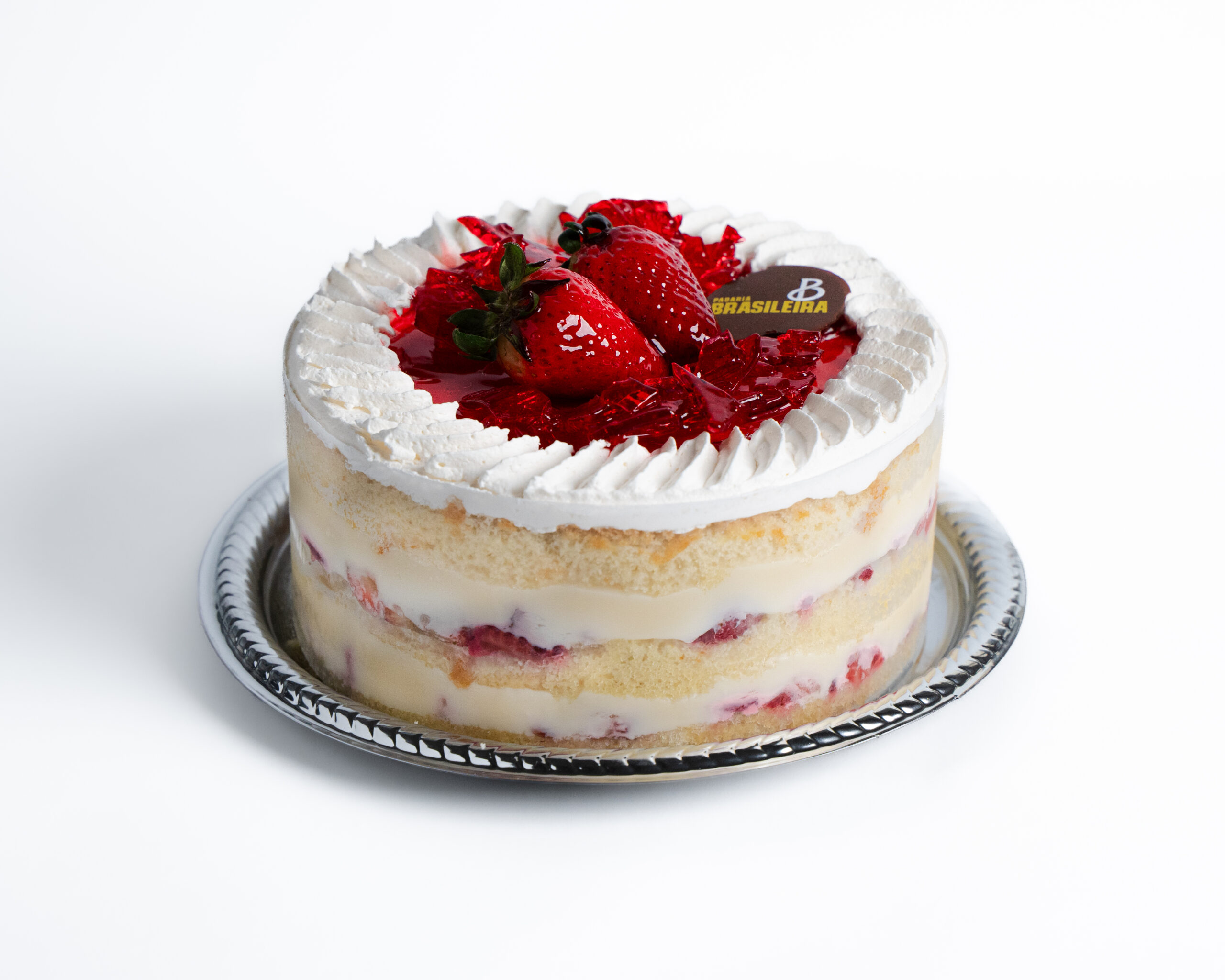 Morango do Amor na Padaria Brasileira: Novo bolo disponível!