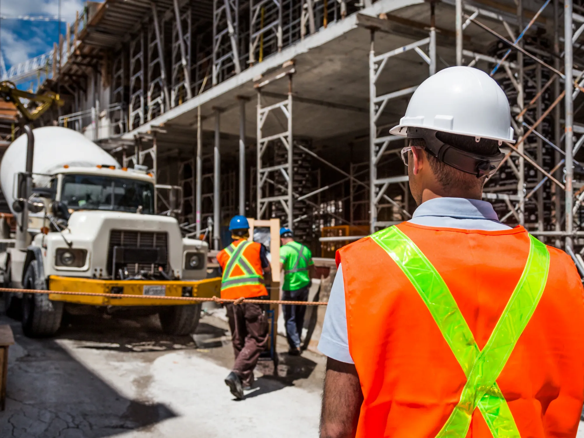 Dry Construction está com 14 vagas de emprego