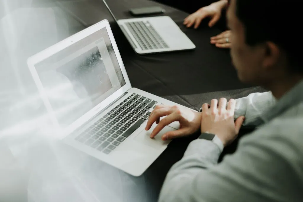 Trabalho é Aqui: Vagas de Emprego no Grande ABC