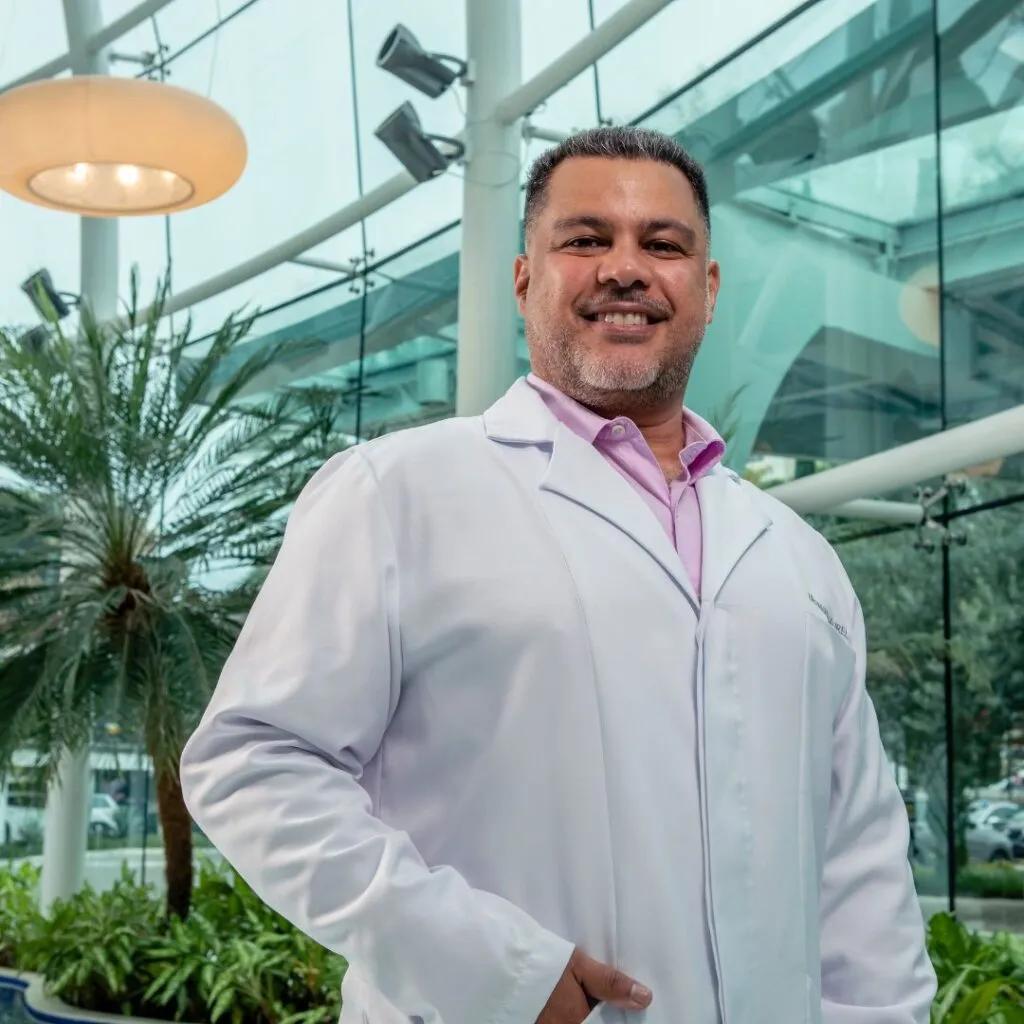 Dr Marco Aurelio S. Neves Ortopedista E Traumatoligista Especializado Em Cirurgia De Proteses De Quadril E Joelho 4